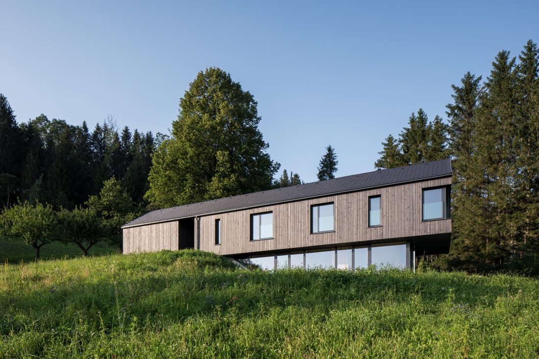 The mountain house, the house which frames the Alps sights